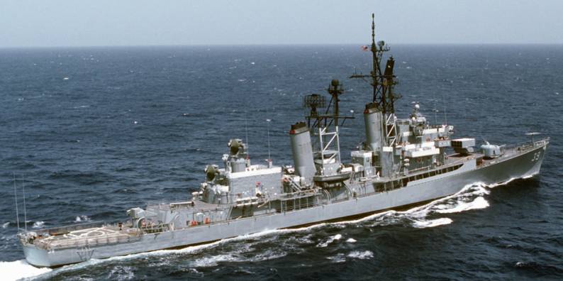 DDG-39 USS Macdonough