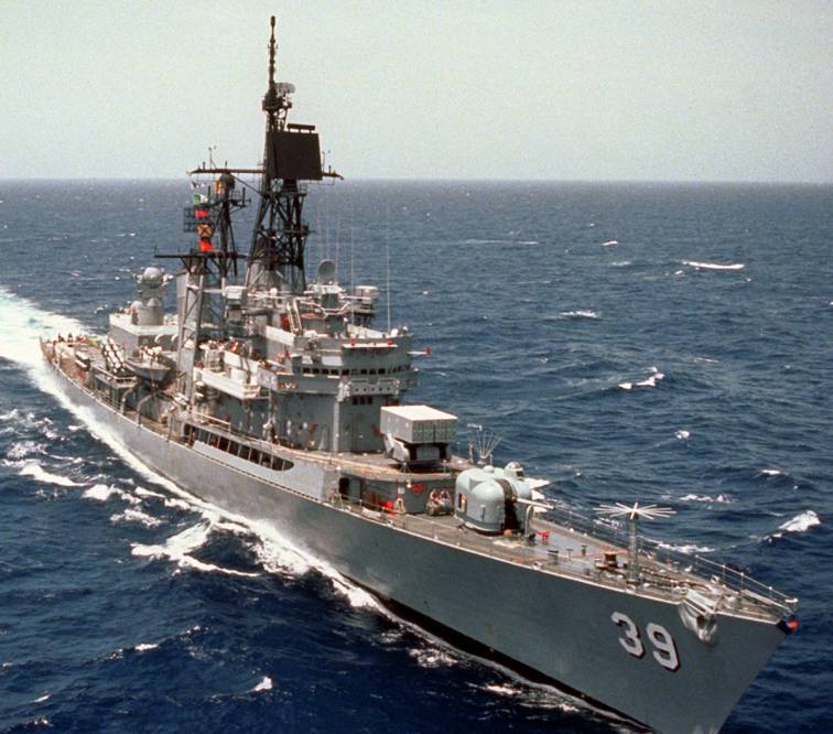 DDG-39 USS Macdonough