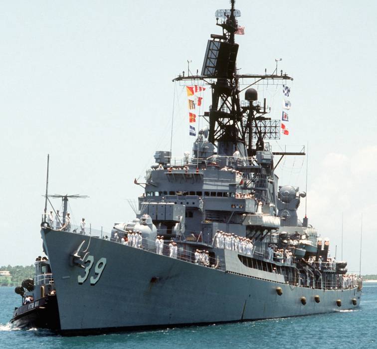 DDG-39 USS Macdonough