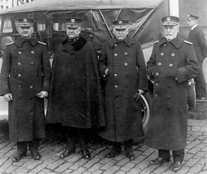 Admiral Robert E. Coontz, Thomas Washington, Hugo Osterhaus, Edward W. Eberle
