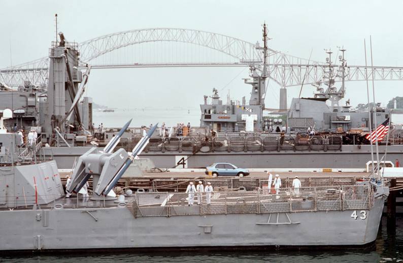 DDG-43 USS Dahlgren