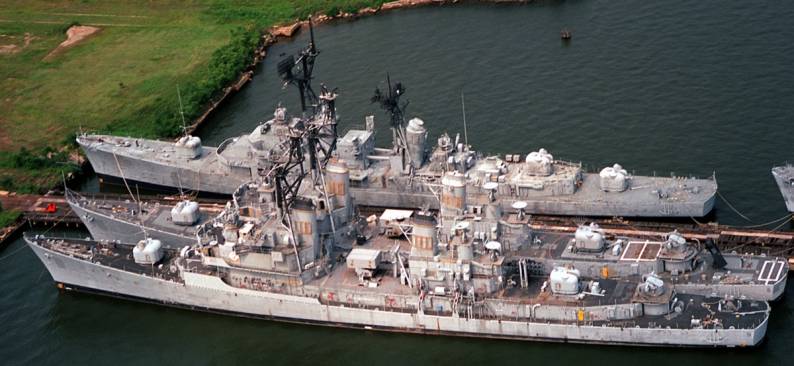 USS Claude V. Ricketts DDG-5 and USS Lawrence DDG-4 awaiting scrapping