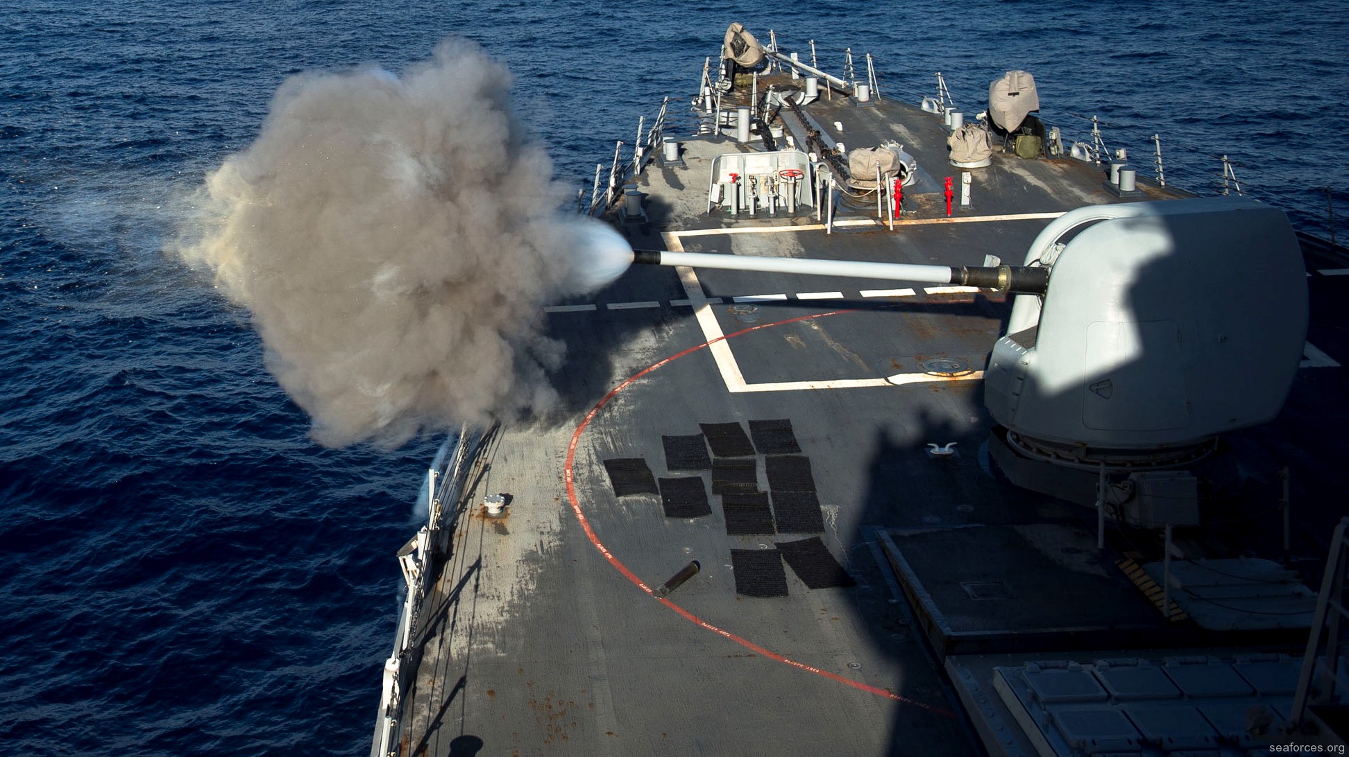 ddg-51 uss arleigh burke destroyer us navy 18 mk-45 gun fire exercise