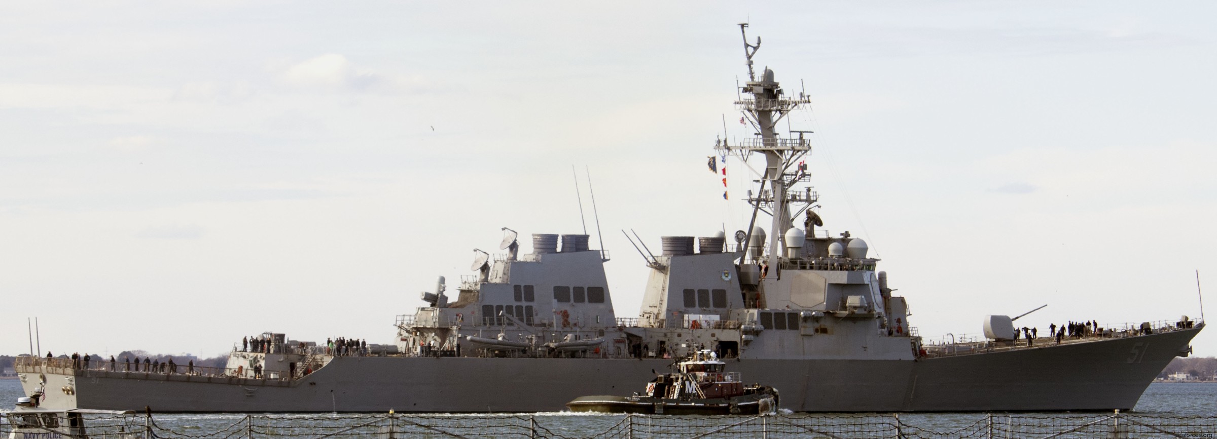 ddg-51 uss arleigh burke guided missile destroyer us navy 83 norfolk virginia