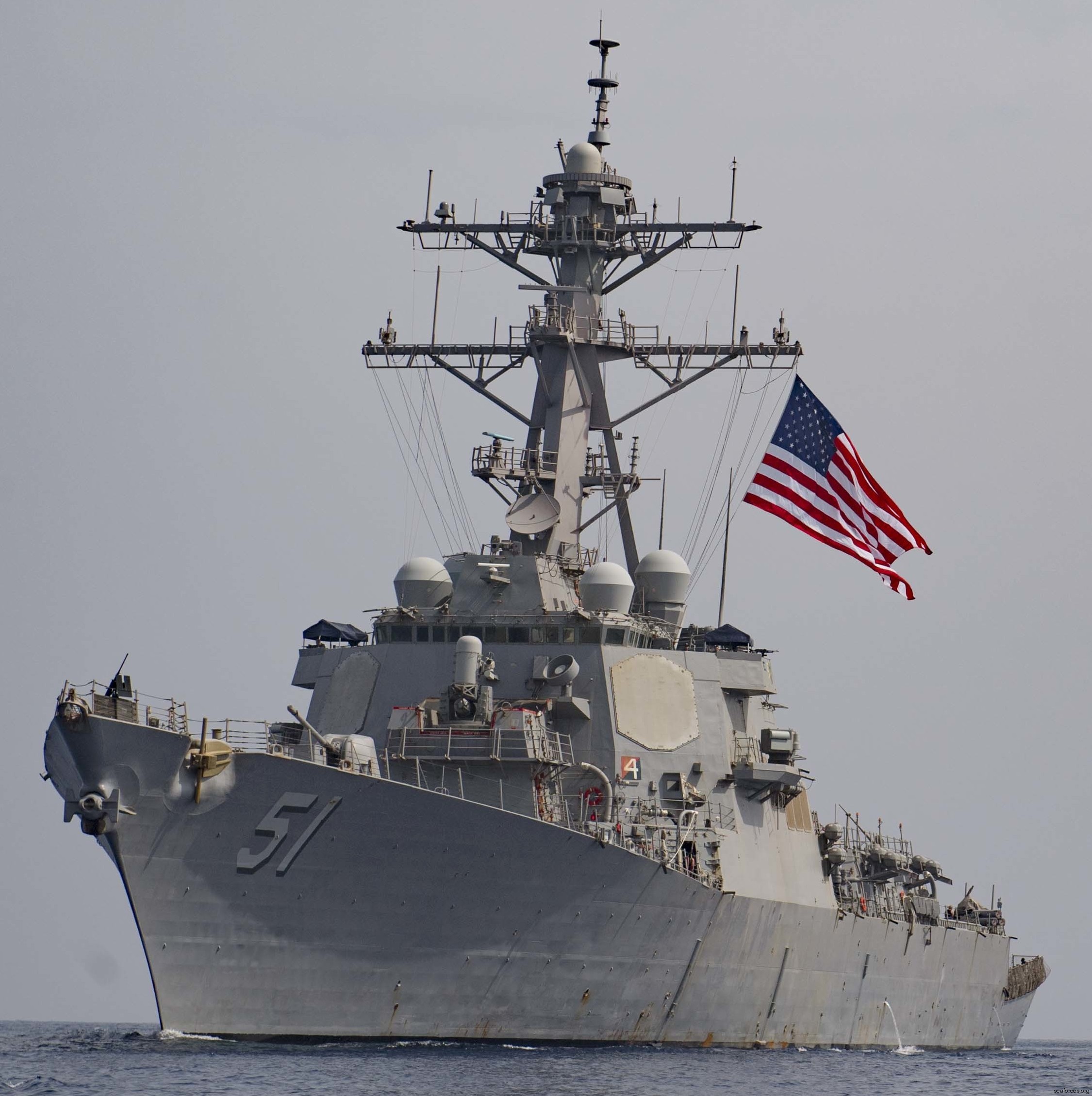 ddg-51 uss arleigh burke guided missile destroyer us navy 102 5th fleet aor