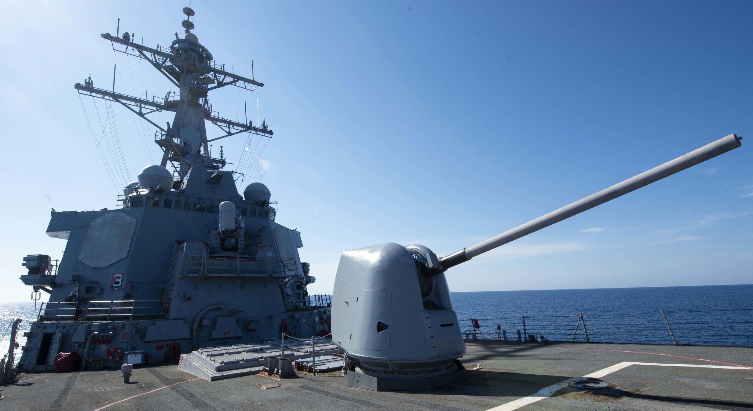 uss arleigh burke ddg-51 guided missile destroyer mk.45 gun mediterranean sea 2018 122