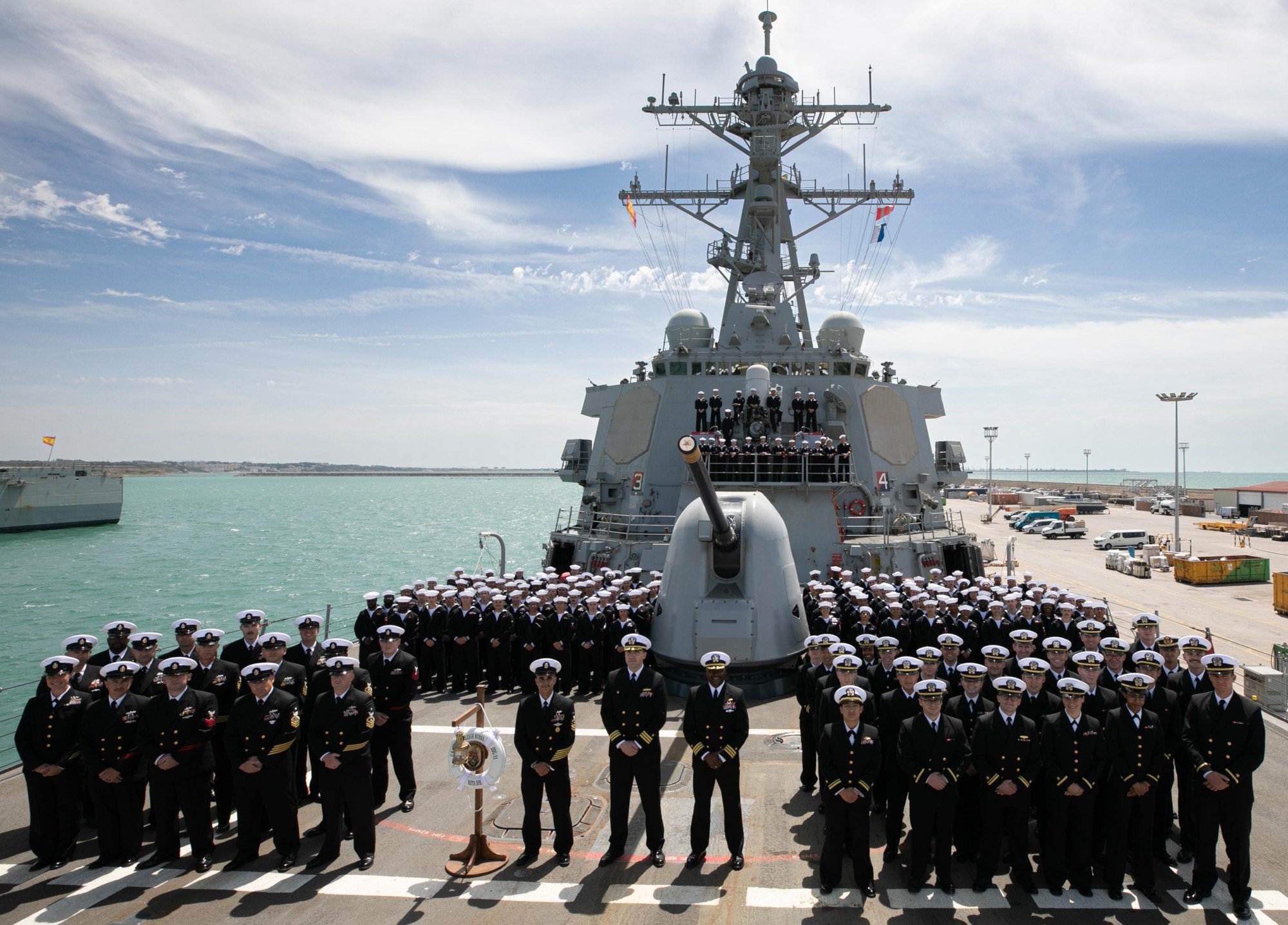 uss arleigh burke ddg-51 guided missile destroyer aegis command photo 2023