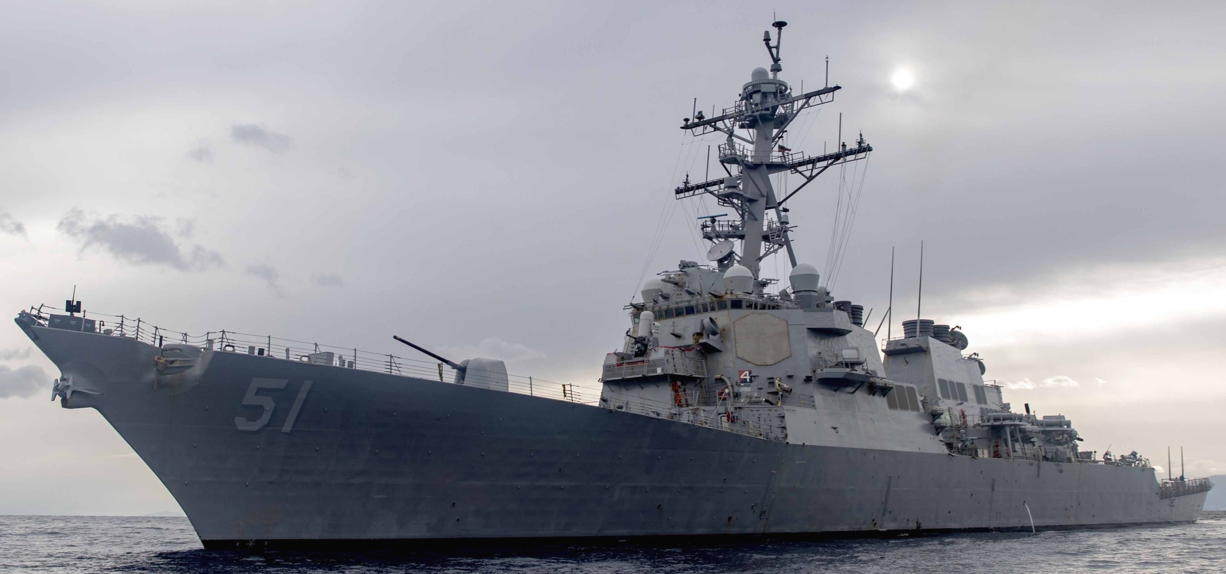 uss arleigh burke ddg-51 guided missile destroyer aegis 141