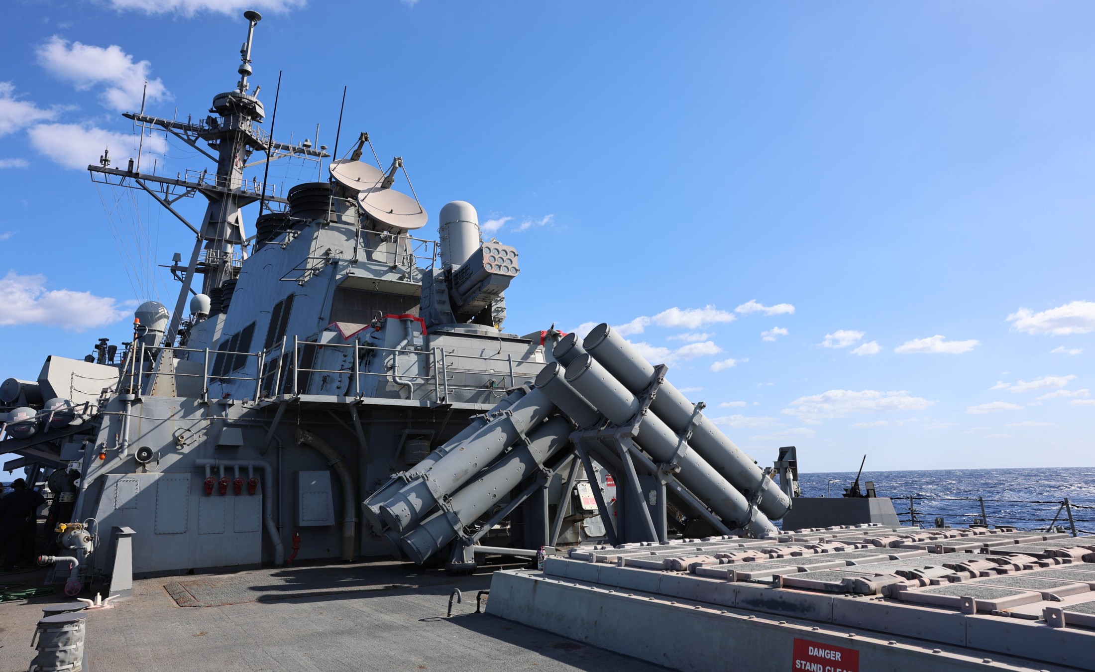 uss arleigh burke ddg-51 destroyer mk.41 vls rgm-84 harpoon mk.15 searam ciws 145