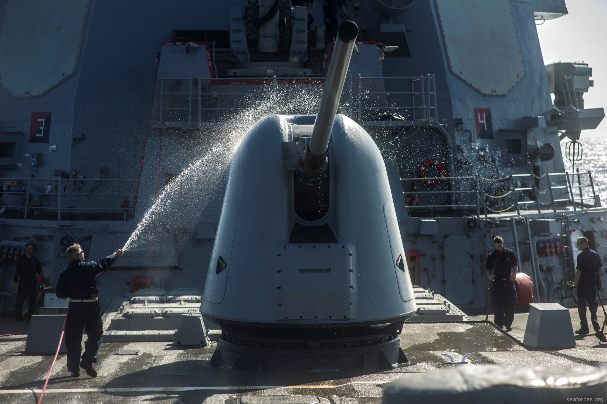 ddg-52 uss barry guided missile destroyer us navy 39 mk-45 mod.2 127mm 5" gun
