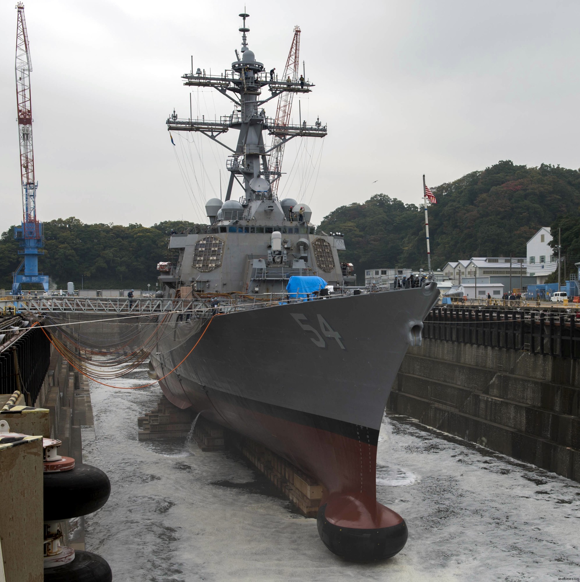 ddg-54 uss curtis wilbur destroyer us navy 130 dry dock yokosuka japan