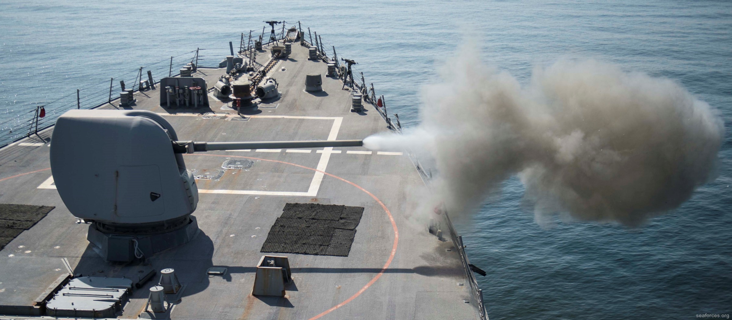 ddg-55 uss stout guided missile destroyer us navy 10 mk-45 mod.2 gun 5-inches 54-caliber 127mm