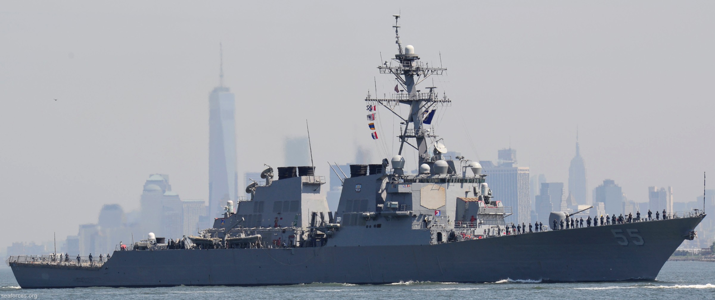 ddg-55 uss stout guided missile destroyer us navy 21 new york