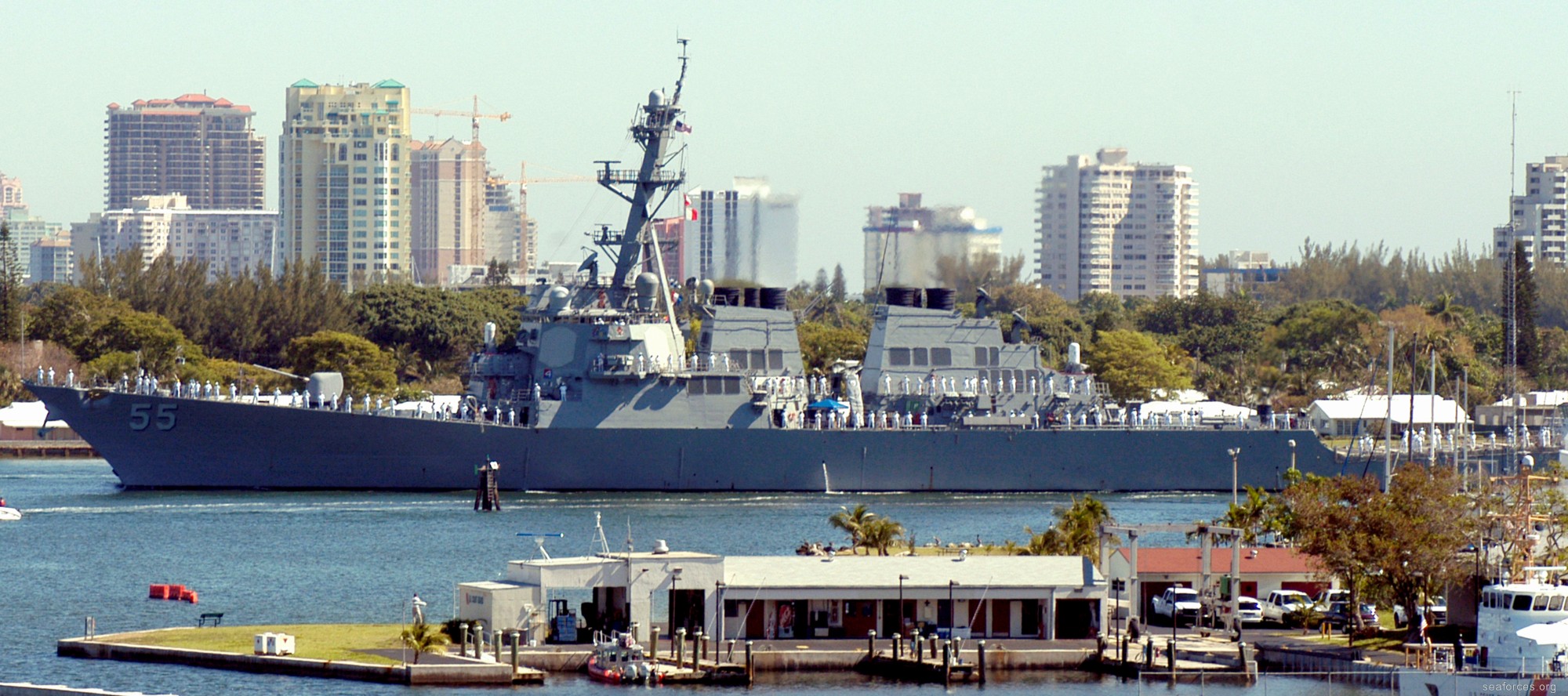 ddg-55 uss stout guided missile destroyer us navy 89 fort lauderdale florida