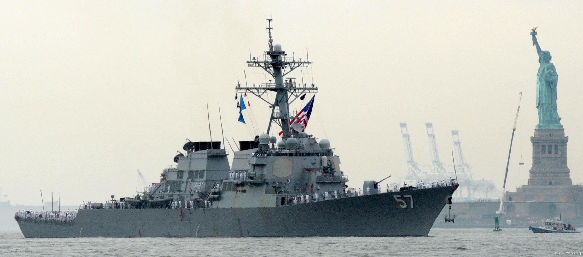 ddg-57 uss mitscher guided missile destroyer us navy 21 new york