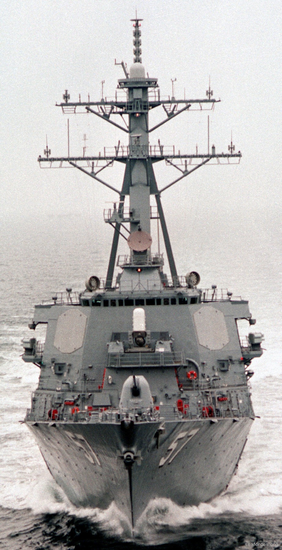 ddg-57 uss mitscher guided missile destroyer us navy 80