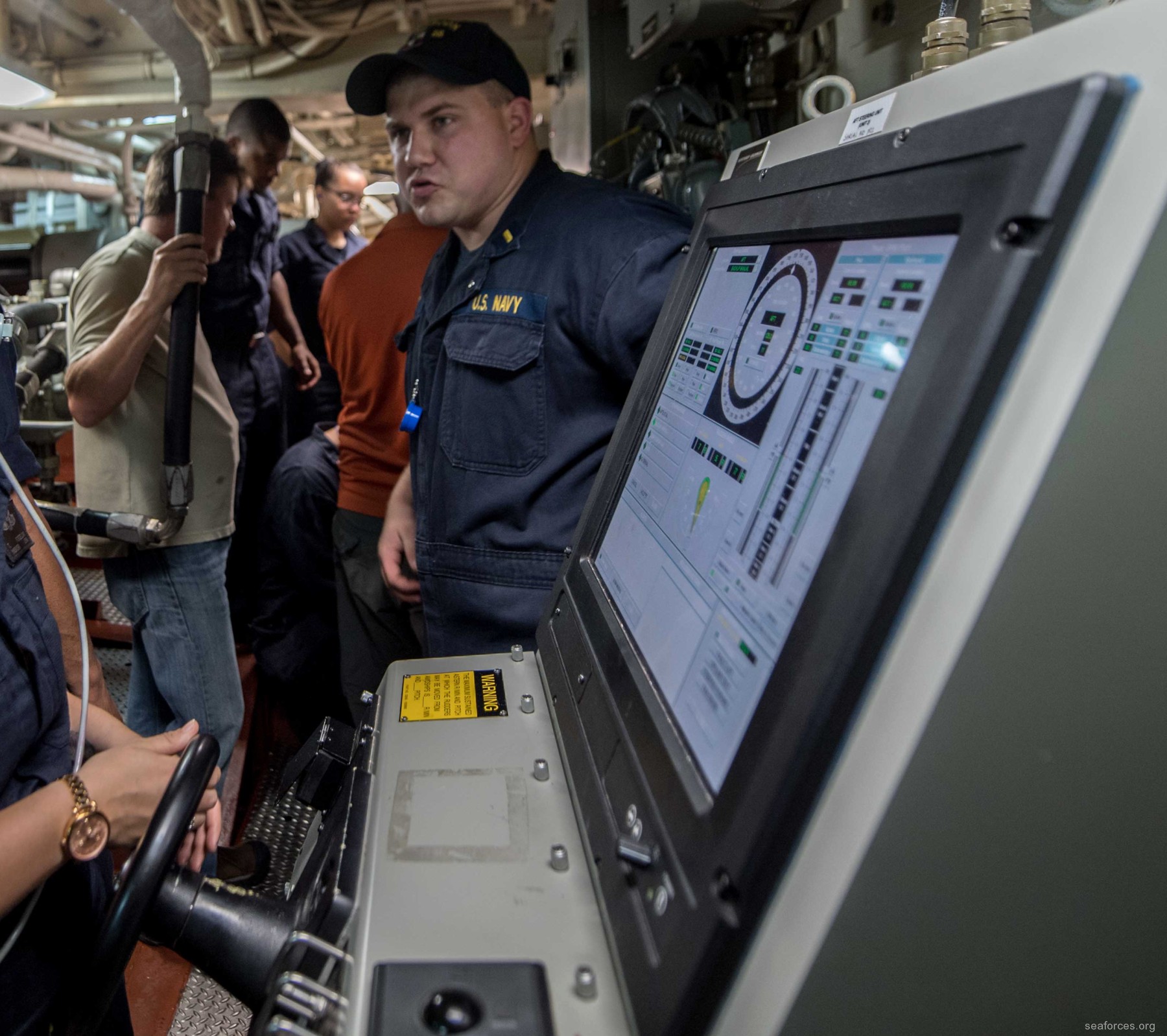 ddg-58 uss laboon guided missile destroyer us navy 06 steering station