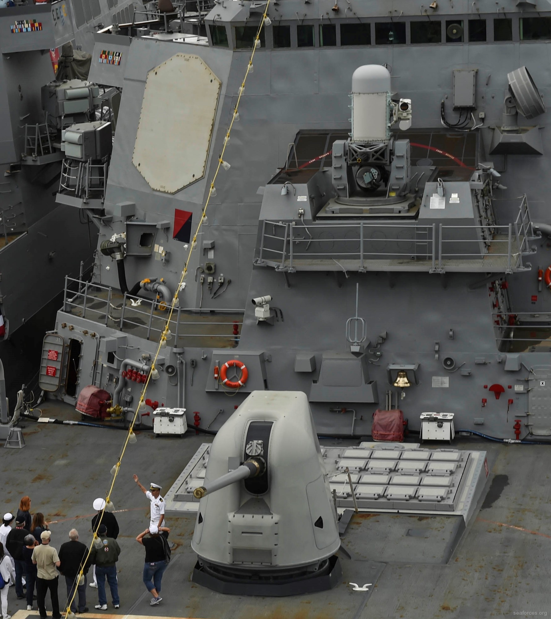 ddg-59 uss russell guided missile destroyer us navy 03 aegis an/spy-1d radar
