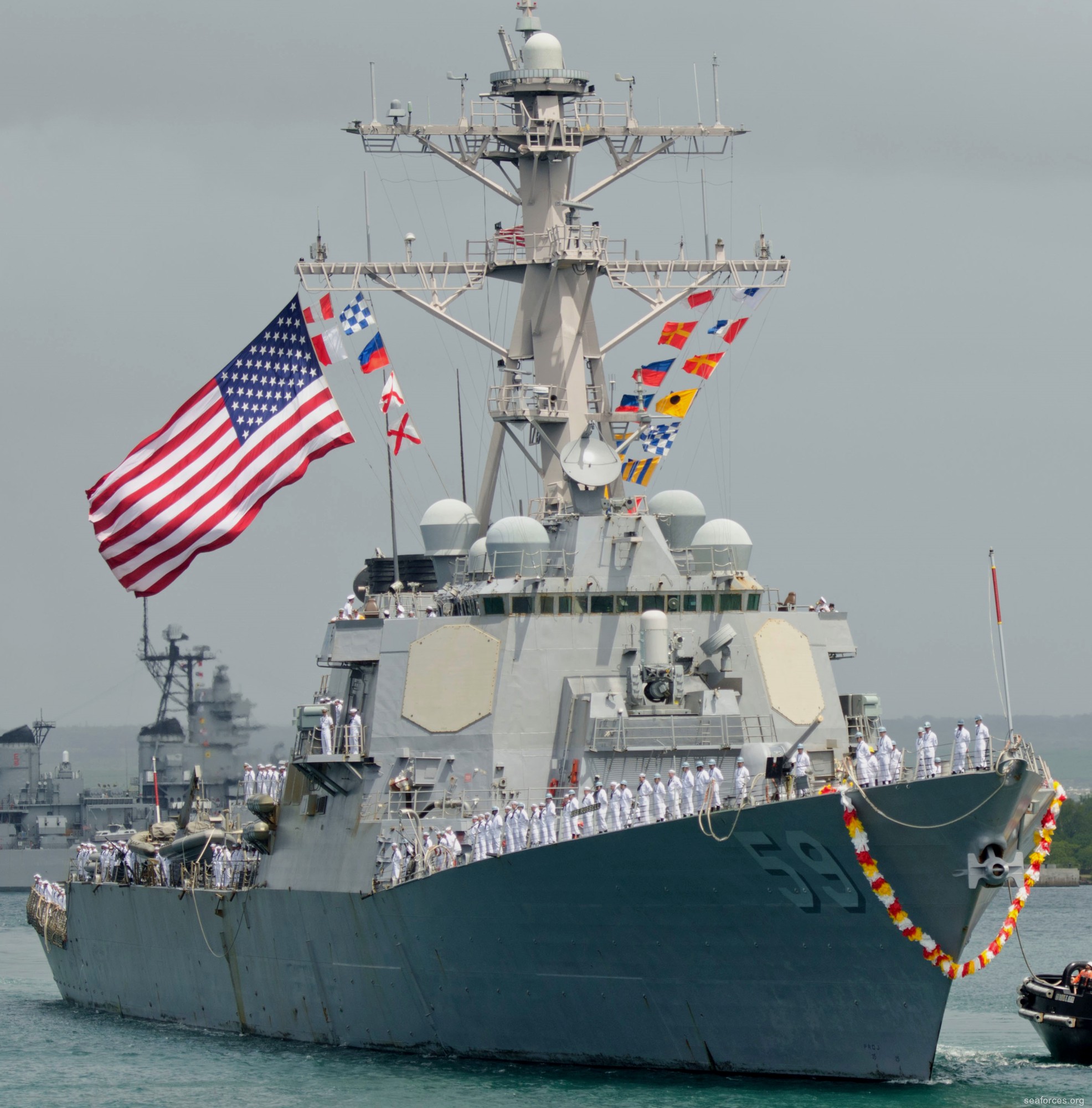 ddg-59 uss russell guided missile destroyer us navy 10 joint base pearl harbor hickam hawaii