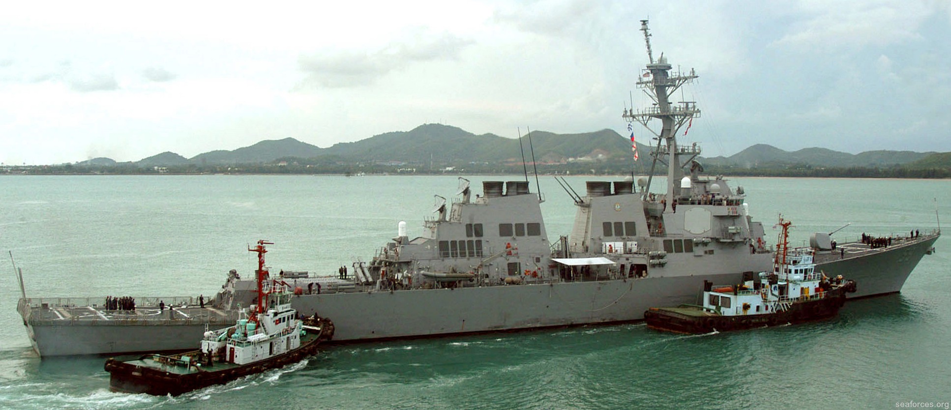 ddg-59 uss russell guided missile destroyer us navy 47 sattahip thailand