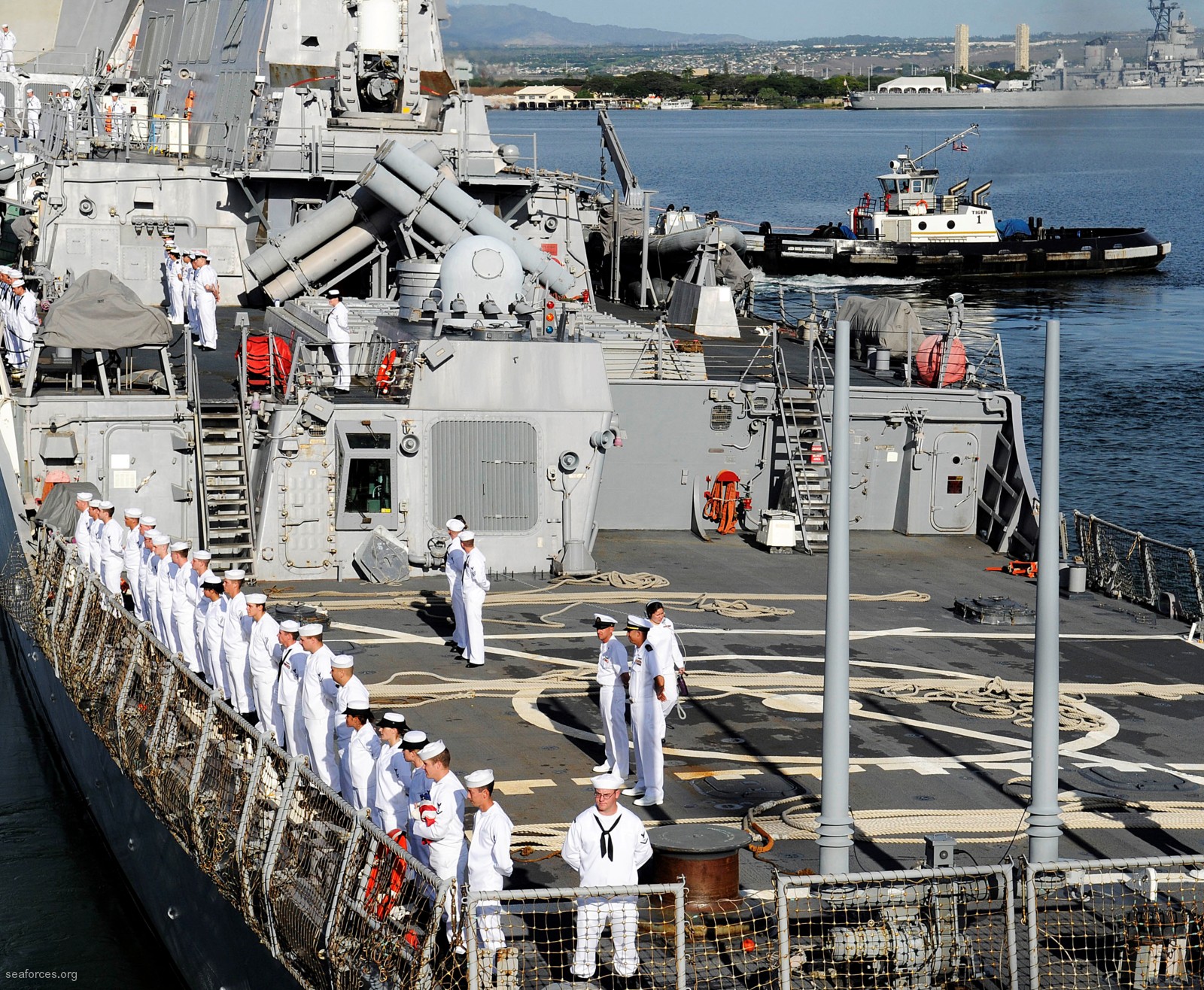 ddg-60 uss paul hamilton guided missile destroyer us navy 21