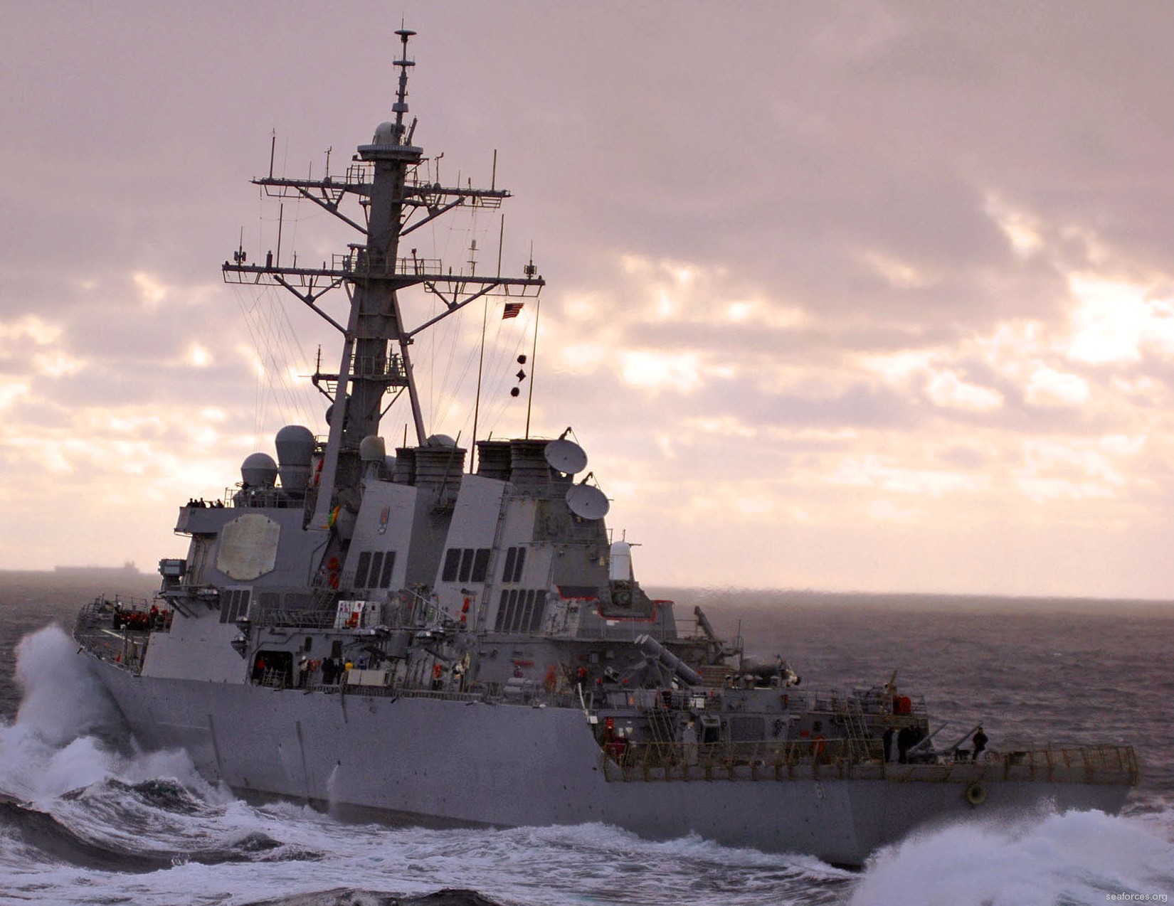 ddg-61 uss ramage guided missile destroyer us navy 63