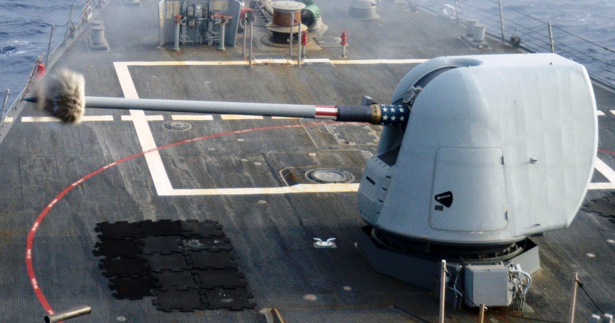 ddg-61 uss ramage guided missile destroyer arleigh burke class aegis us navy mk.45 mod.2 gun fire 82