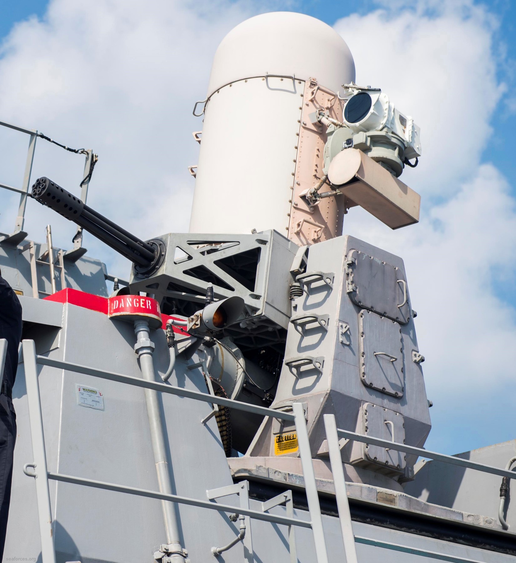 ddg-62 uss fitzgerald guided missile destroyer 2015 30 mk-15 phalanx close in weapon system