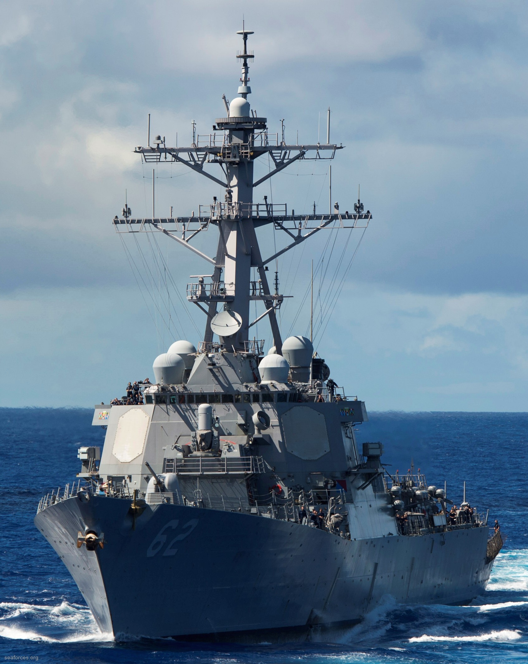 ddg-62 uss fitzgerald guided missile destroyer 2013 39 pacific ocean