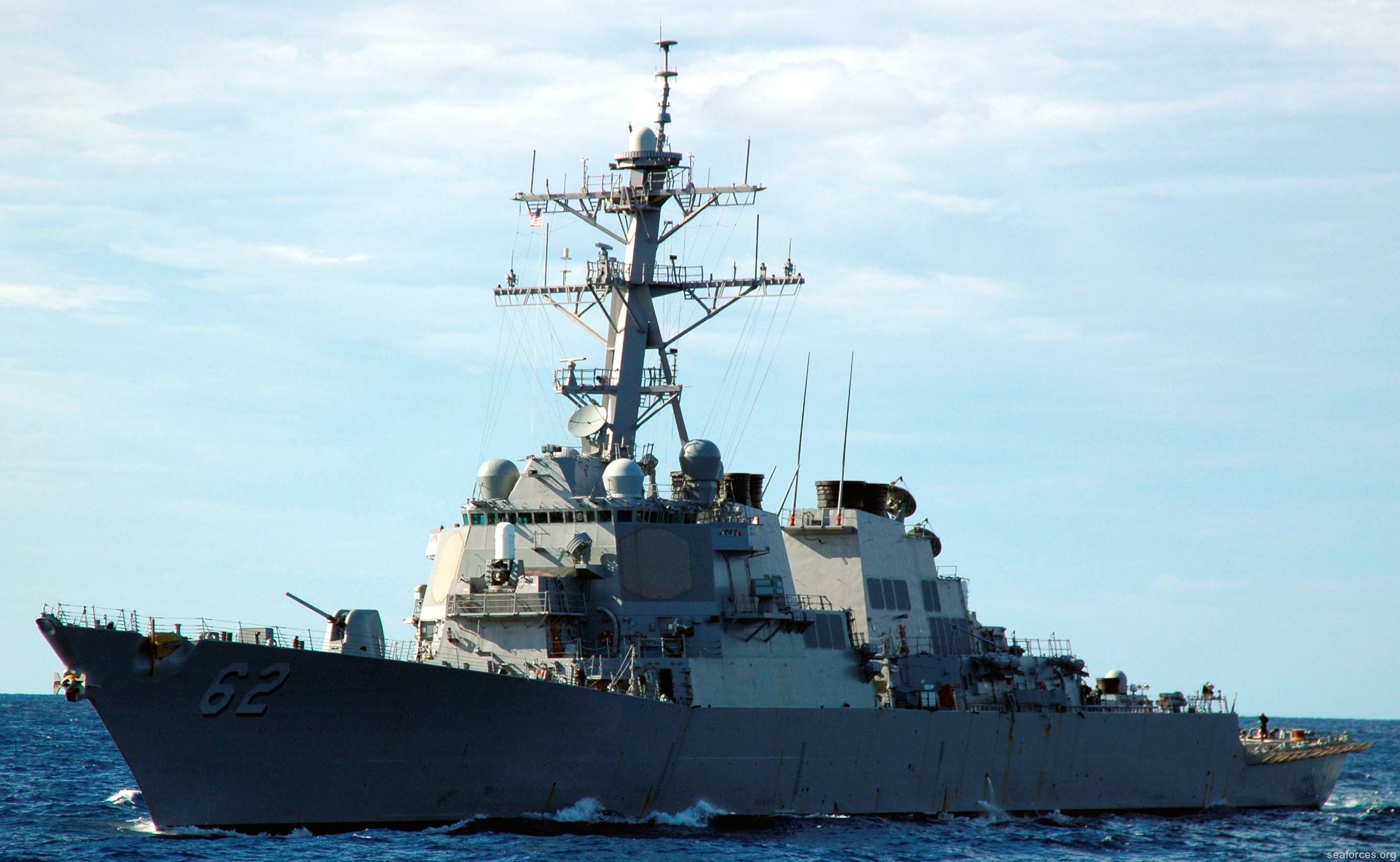 ddg-62 uss fitzgerald guided missile destroyer 2005 93 coral sea