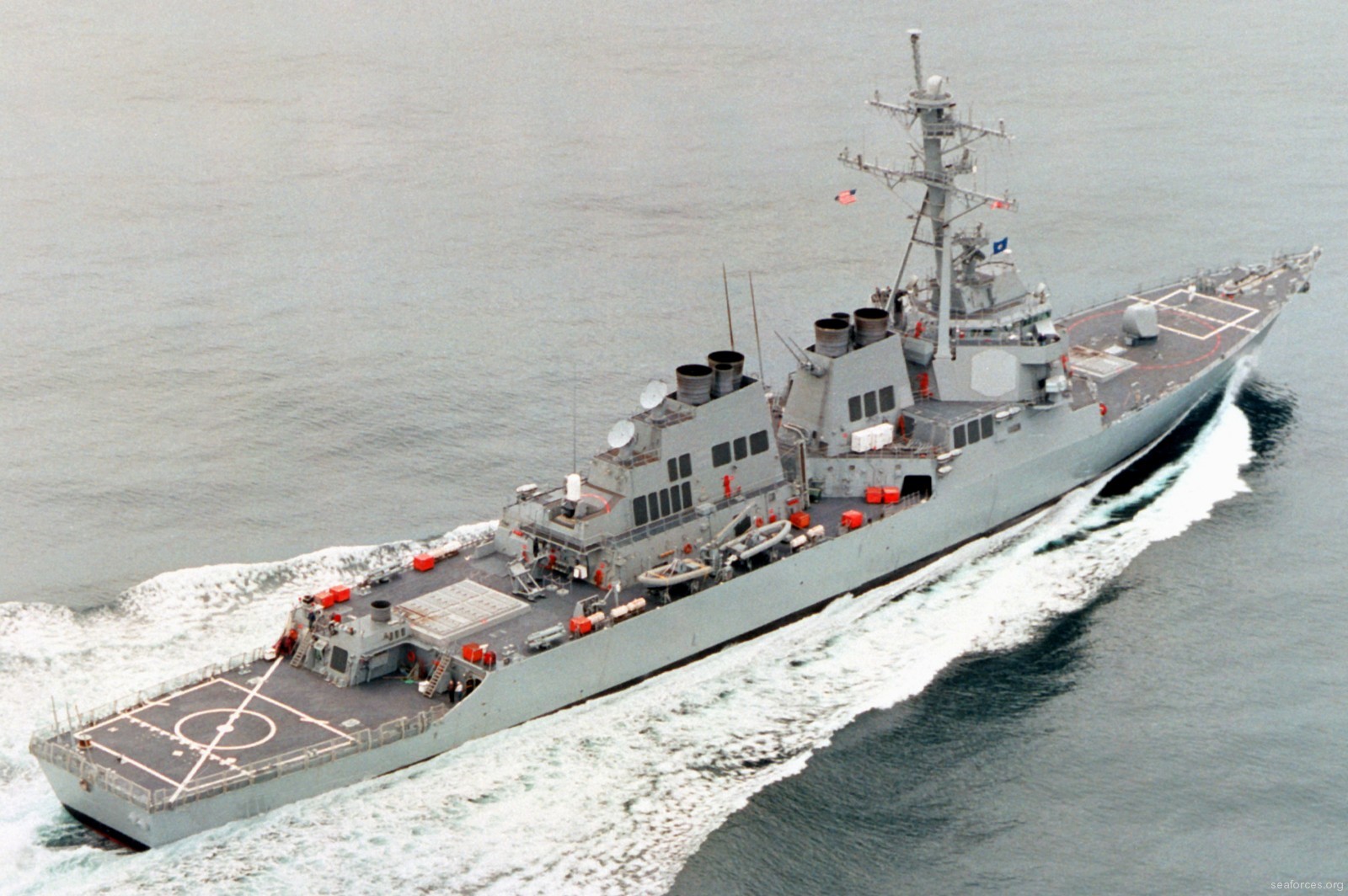 ddg-62 uss fitzgerald guided missile destroyer 1995 117 sea trials bath iron works maine