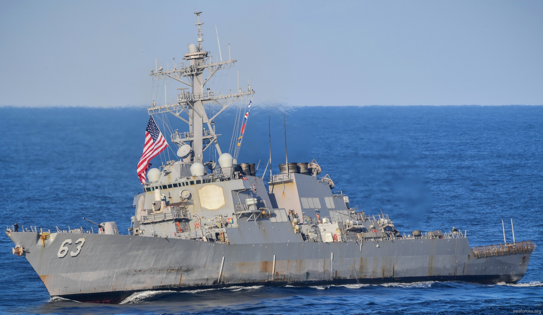 ddg-63 uss stethem arleigh burke class guided missile destroyer 06