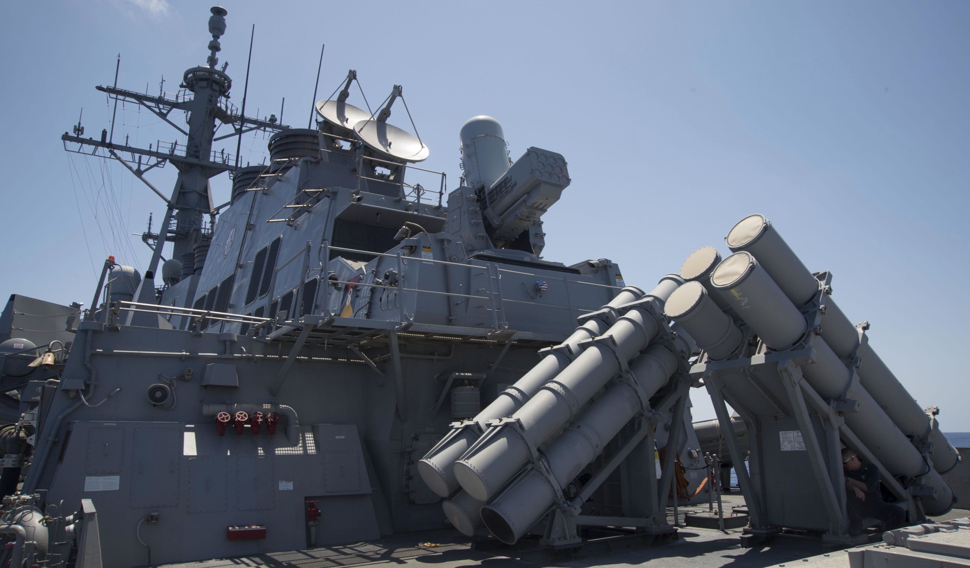 ddg-64 uss carney guided missile destroyer mk.141 launcher rgm-85 harpoon ssm searam 143
