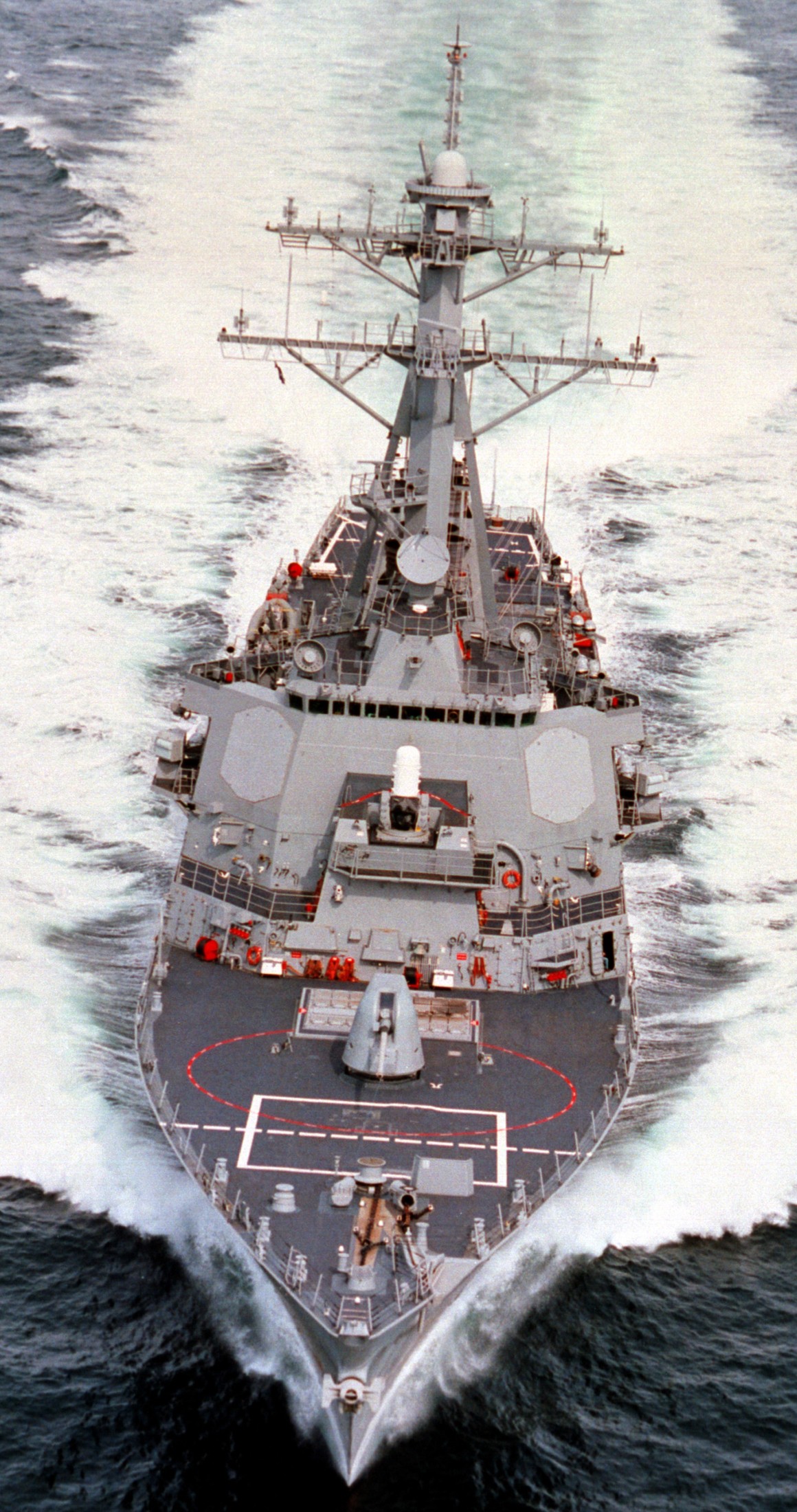 ddg-66 uss gonzalez guided missile destroyer arleigh burke class aegis sea trials bath iron works 55