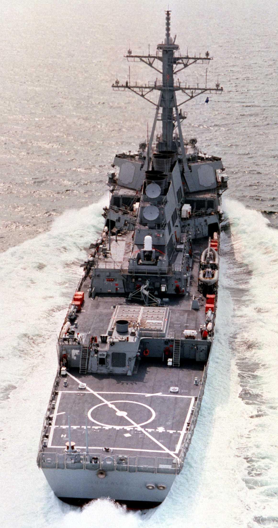 ddg-66 uss gonzalez guided missile destroyer arleigh burke class aegis sea trials bath iron works 60