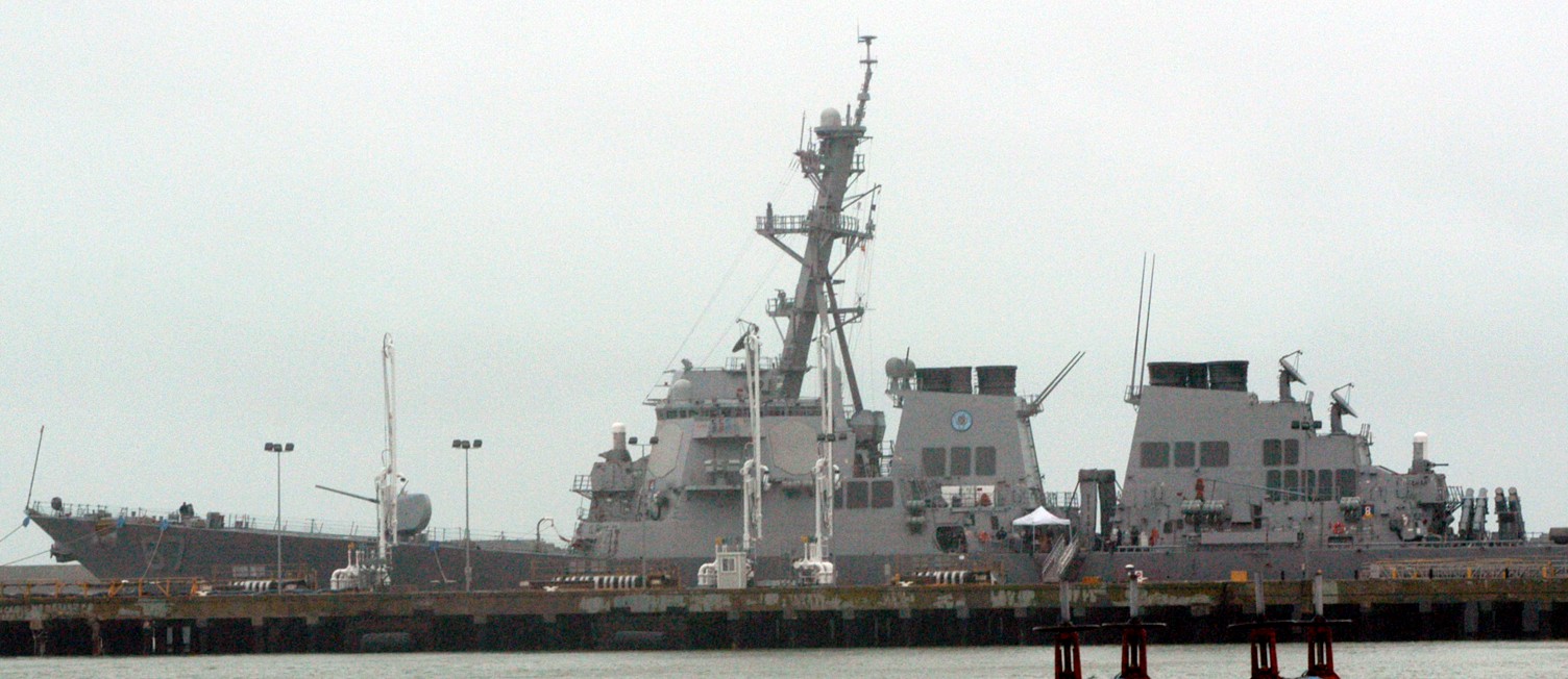 ddg-67 uss cole guided missile destroyer arleigh burke class navy aegis 43 naval station rota spain