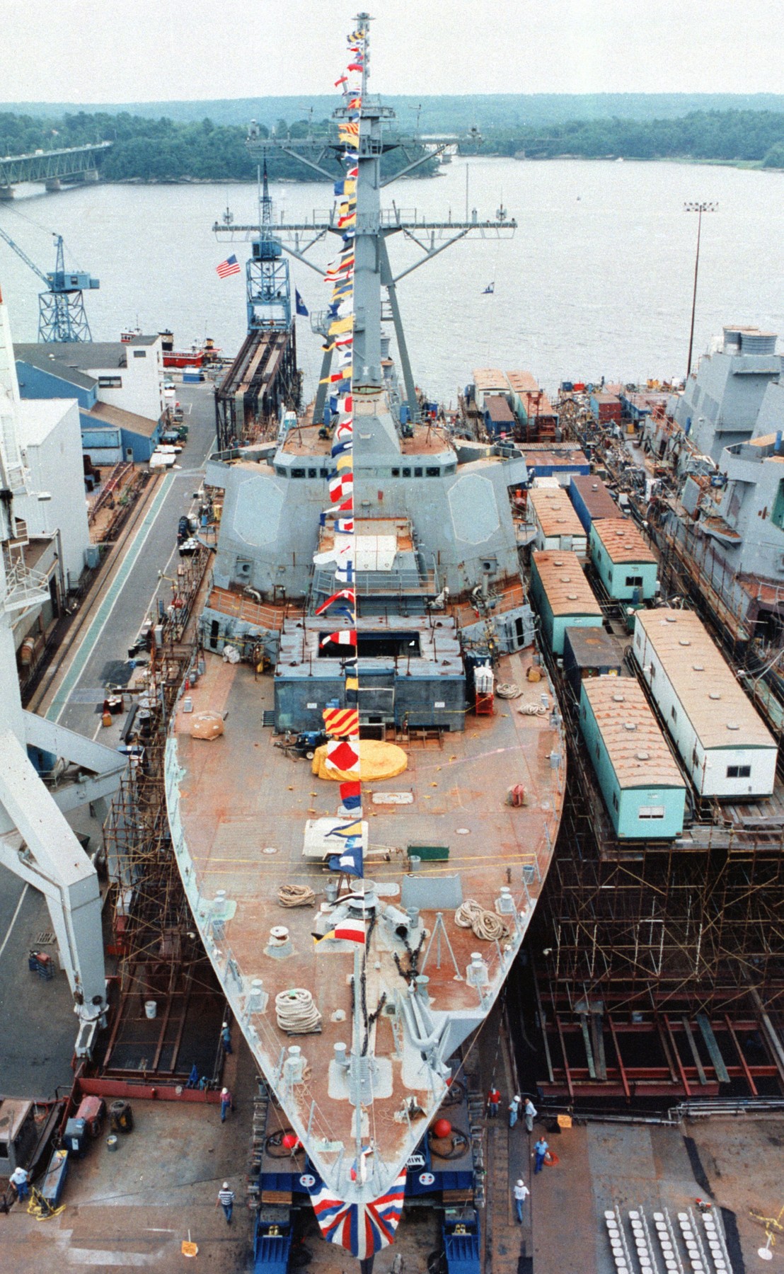 ddg-68 uss the sullivans guided missile destroyer arleigh burke class aegis 04 bath iron works maine