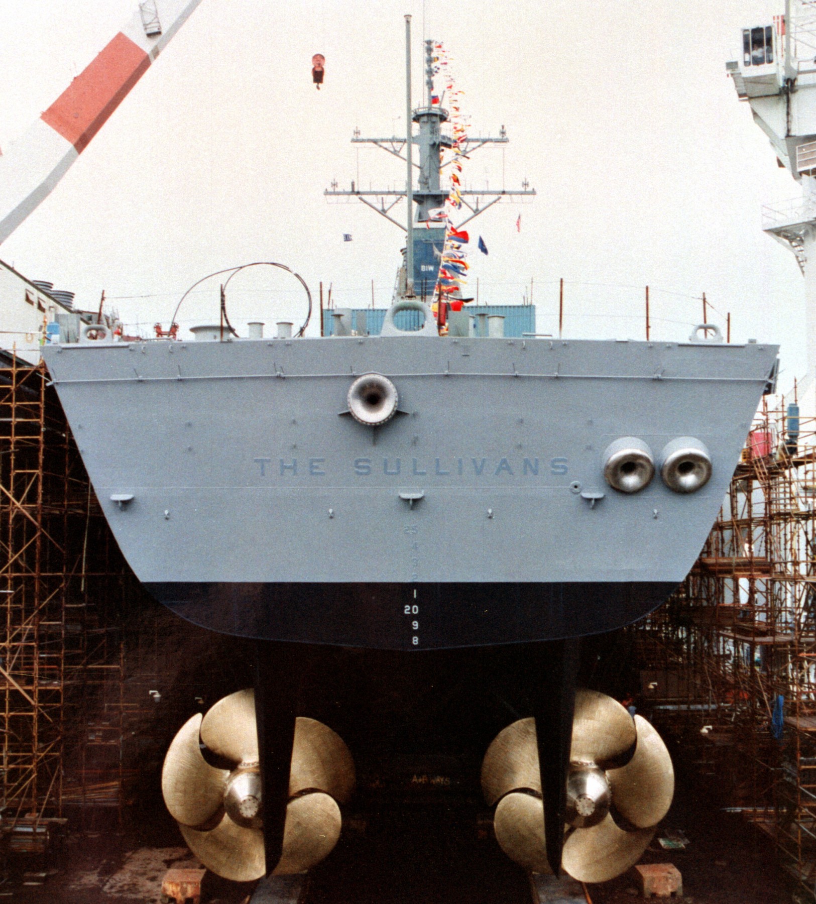 ddg-68 uss the sullivans guided missile destroyer arleigh burke class aegis 05