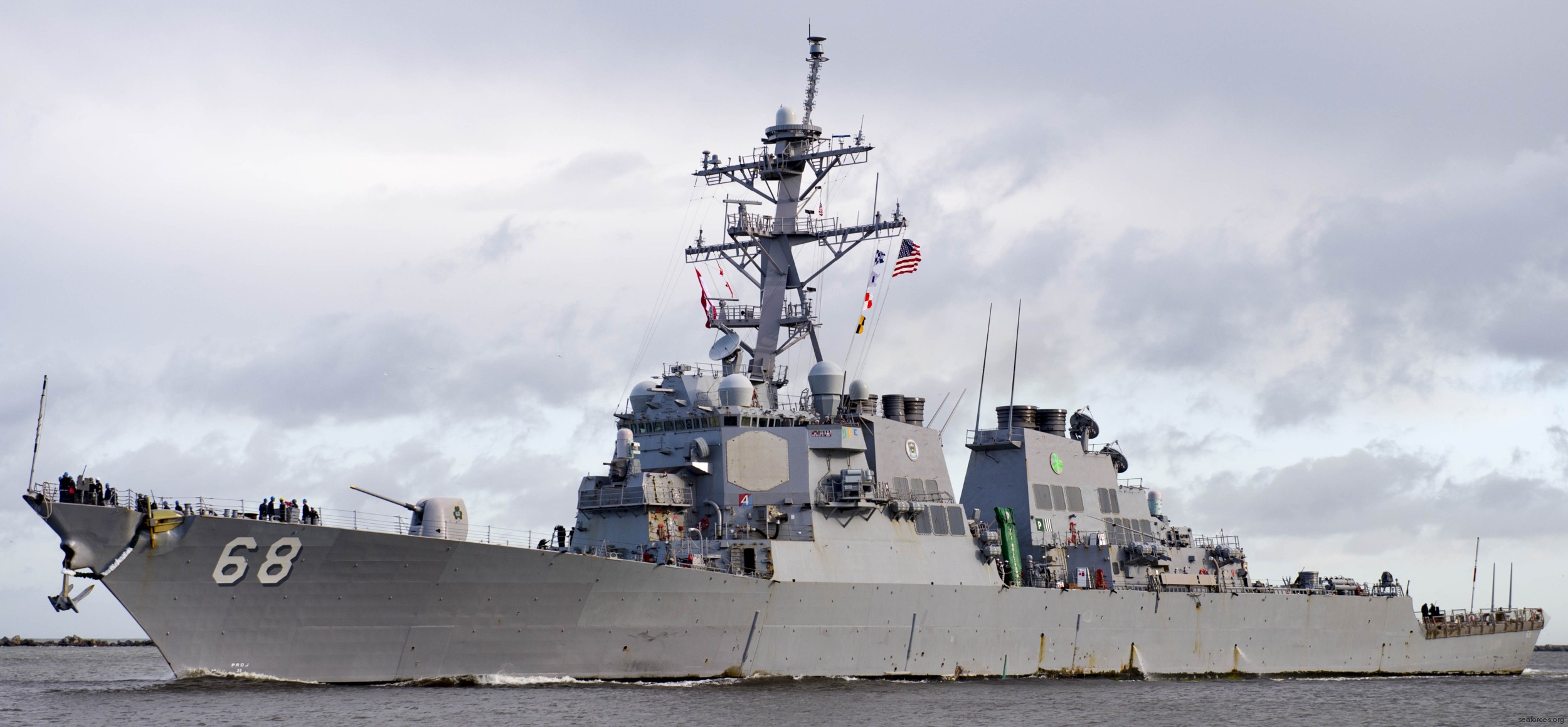 ddg-68 uss the sullivans guided missile destroyer arleigh burke class aegis 14 mayport florida