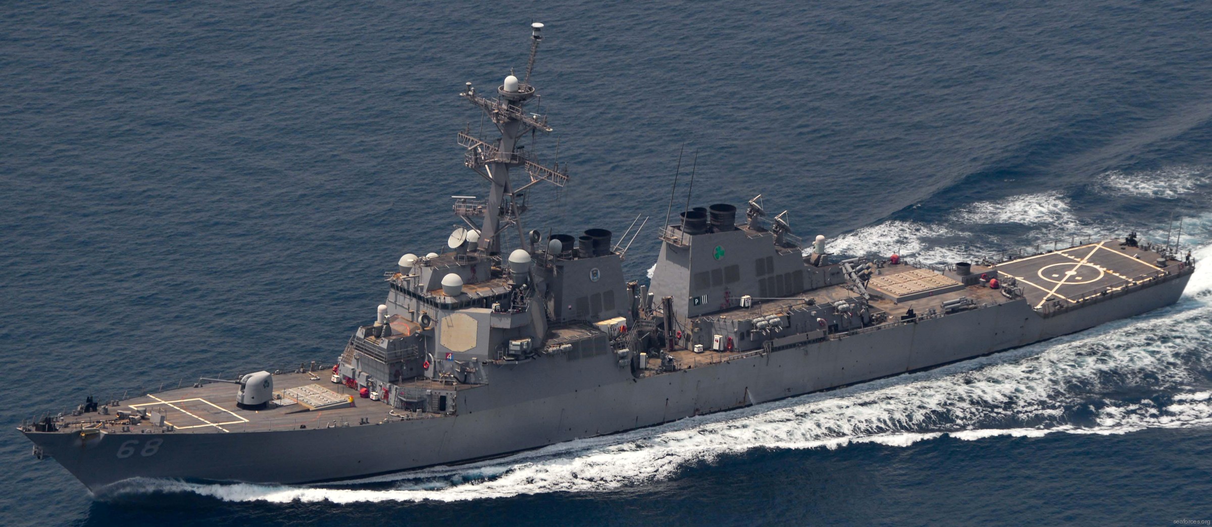 ddg-68 uss the sullivans guided missile destroyer arleigh burke class aegis 18 strait of hormuz