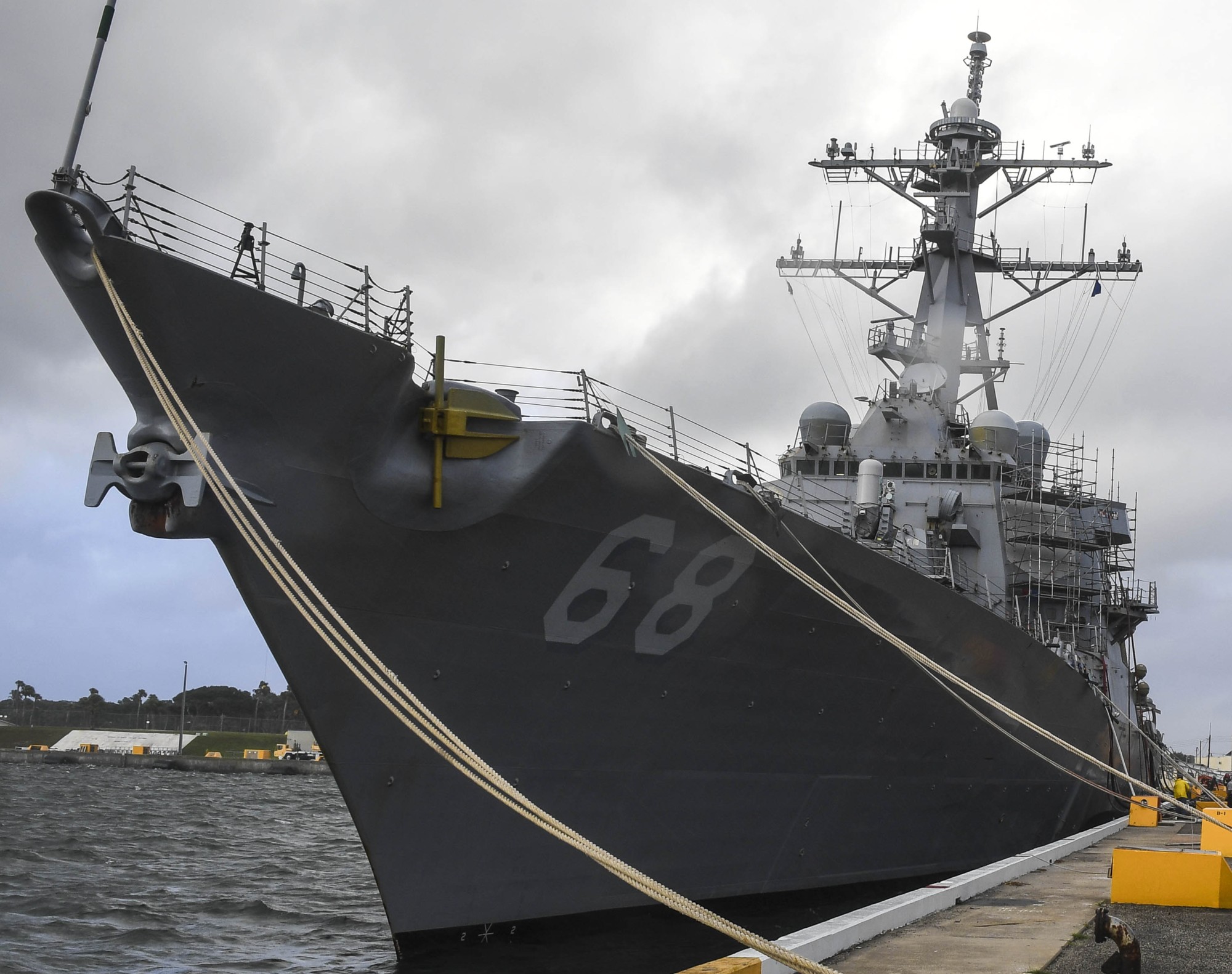 ddg-68 uss the sullivans guided missile destroyer arleigh burke class aegis 24