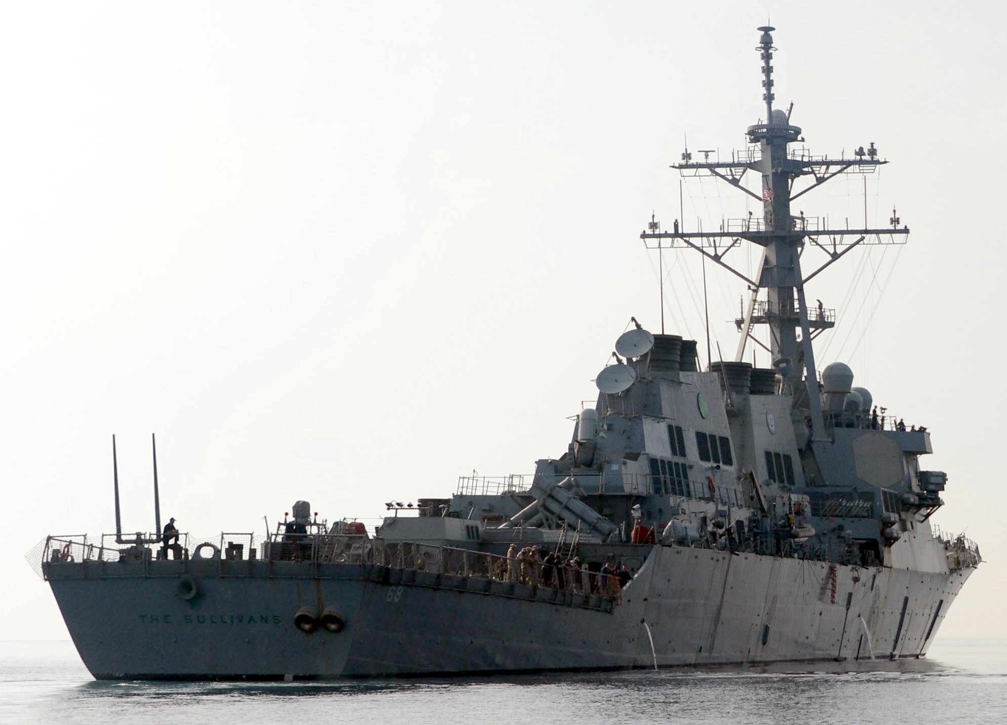 ddg-68 uss the sullivans guided missile destroyer arleigh burke class aegis 26 arabian gulf