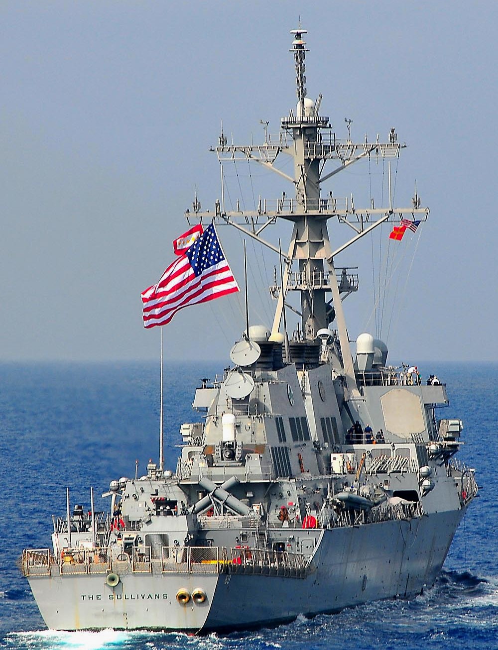 ddg-68 uss the sullivans guided missile destroyer arleigh burke class aegis 38
