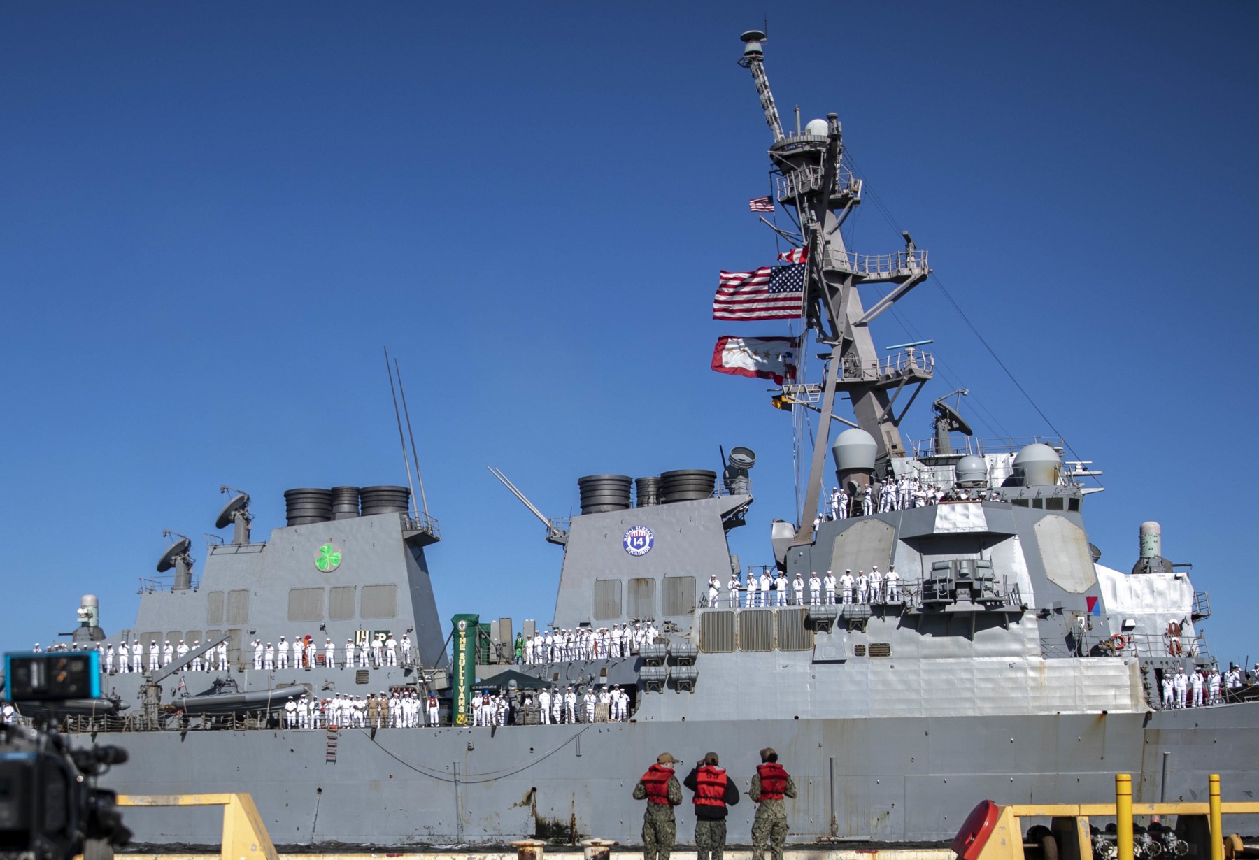 ddg-68 uss the sullivans guided missile destroyer returning naval station mayport november 2021
