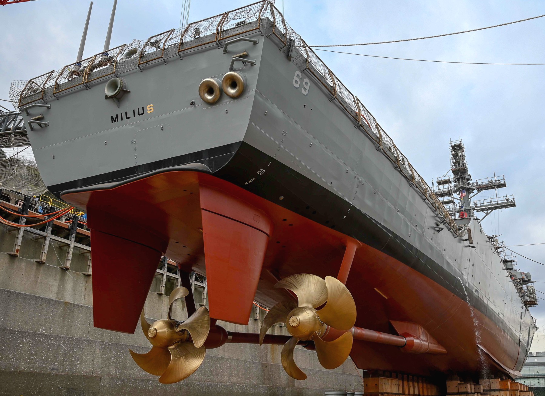 ddg-69 uss milius guided missile destroyer us navy dry dock yokosuka japan 2024