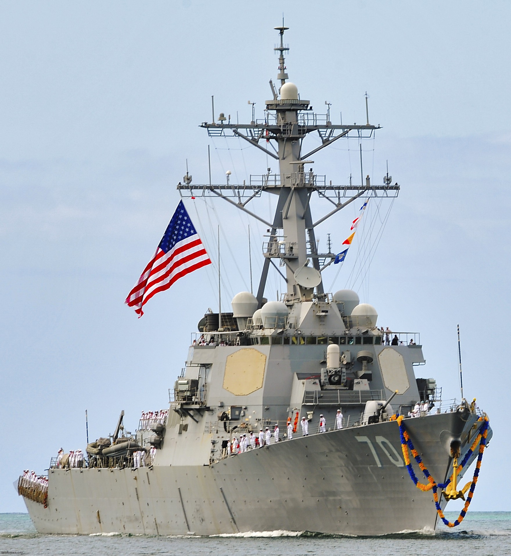 ddg-70 uss hopper guided missile destroyer arleigh burke class aegis bmd 16 joint base pearl harbor hickam hawaii