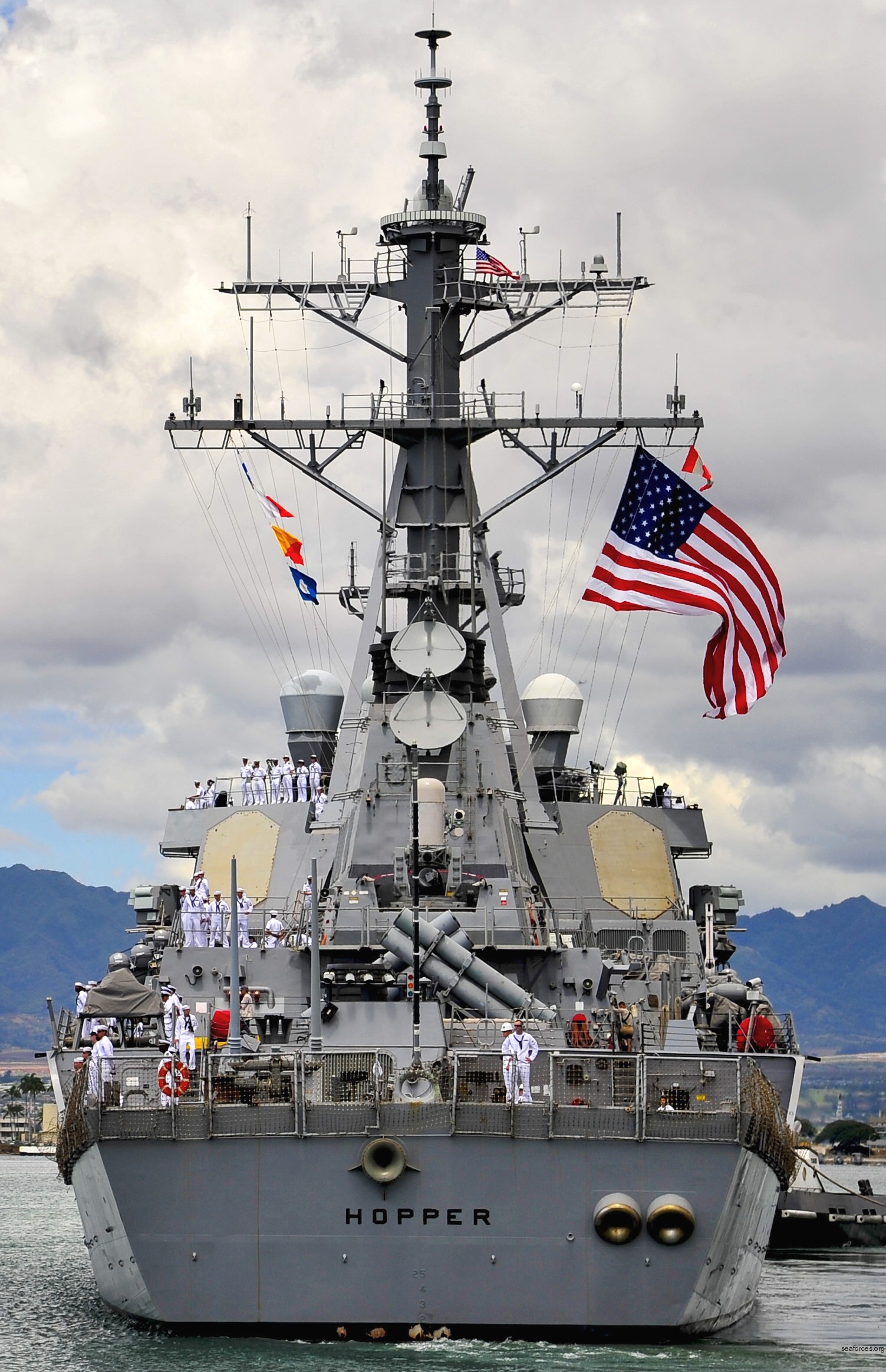 ddg-70 uss hopper guided missile destroyer arleigh burke class aegis bmd 20 joint base pearl harbor hickam hawaii