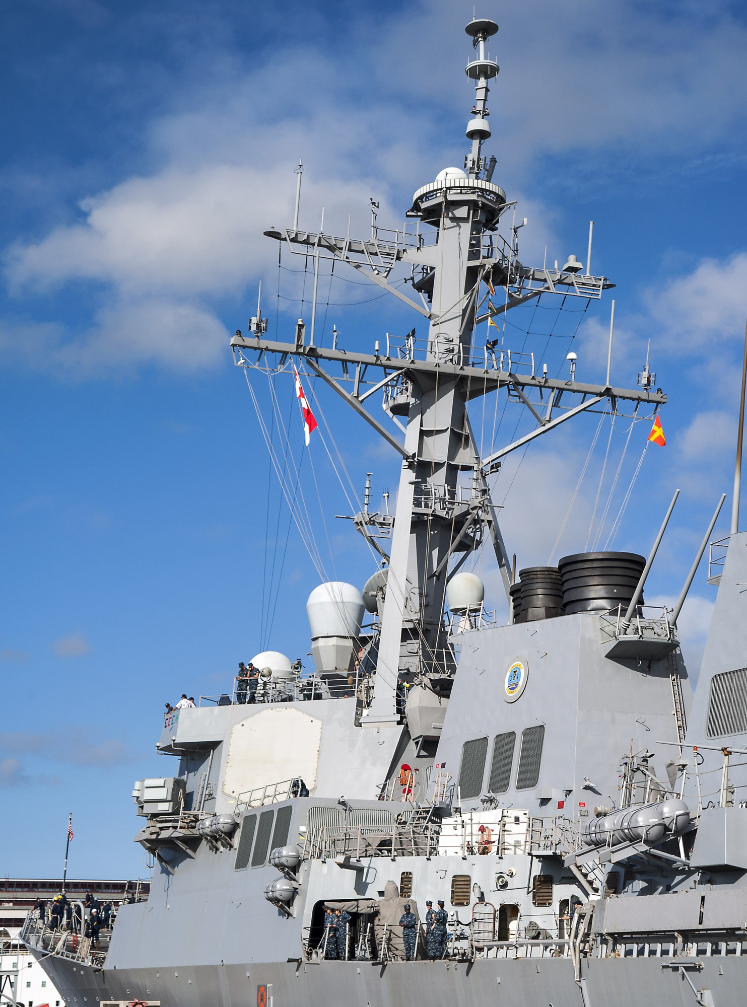 ddg-70 uss hopper guided missile destroyer joint base pearl harbor hickam hawaii 2013 86