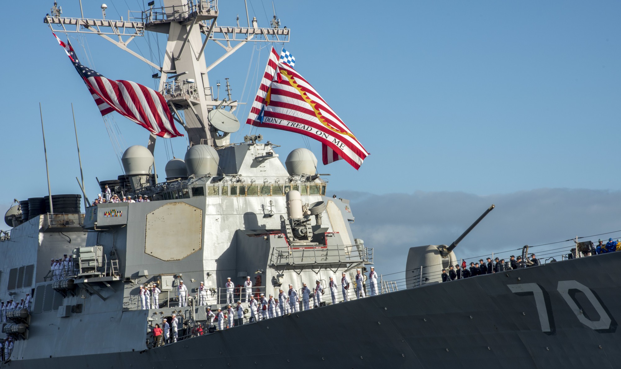 ddg-70 uss hopper guided missile destroyer joint base pearl harbor hickam hawaii 2018 97