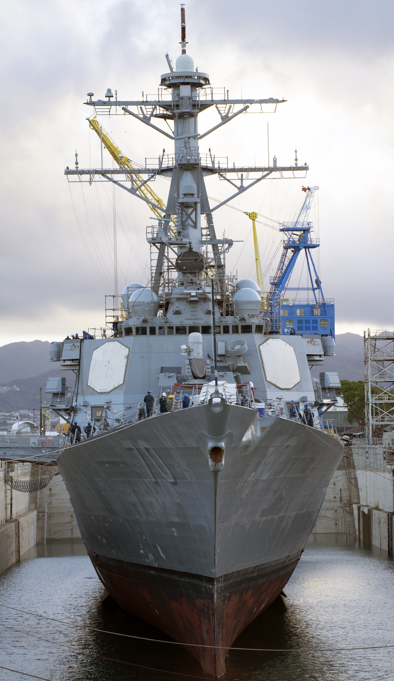 ddg-70 uss hopper undocking pearl harbor naval shipyard imf hawaii 2025 104